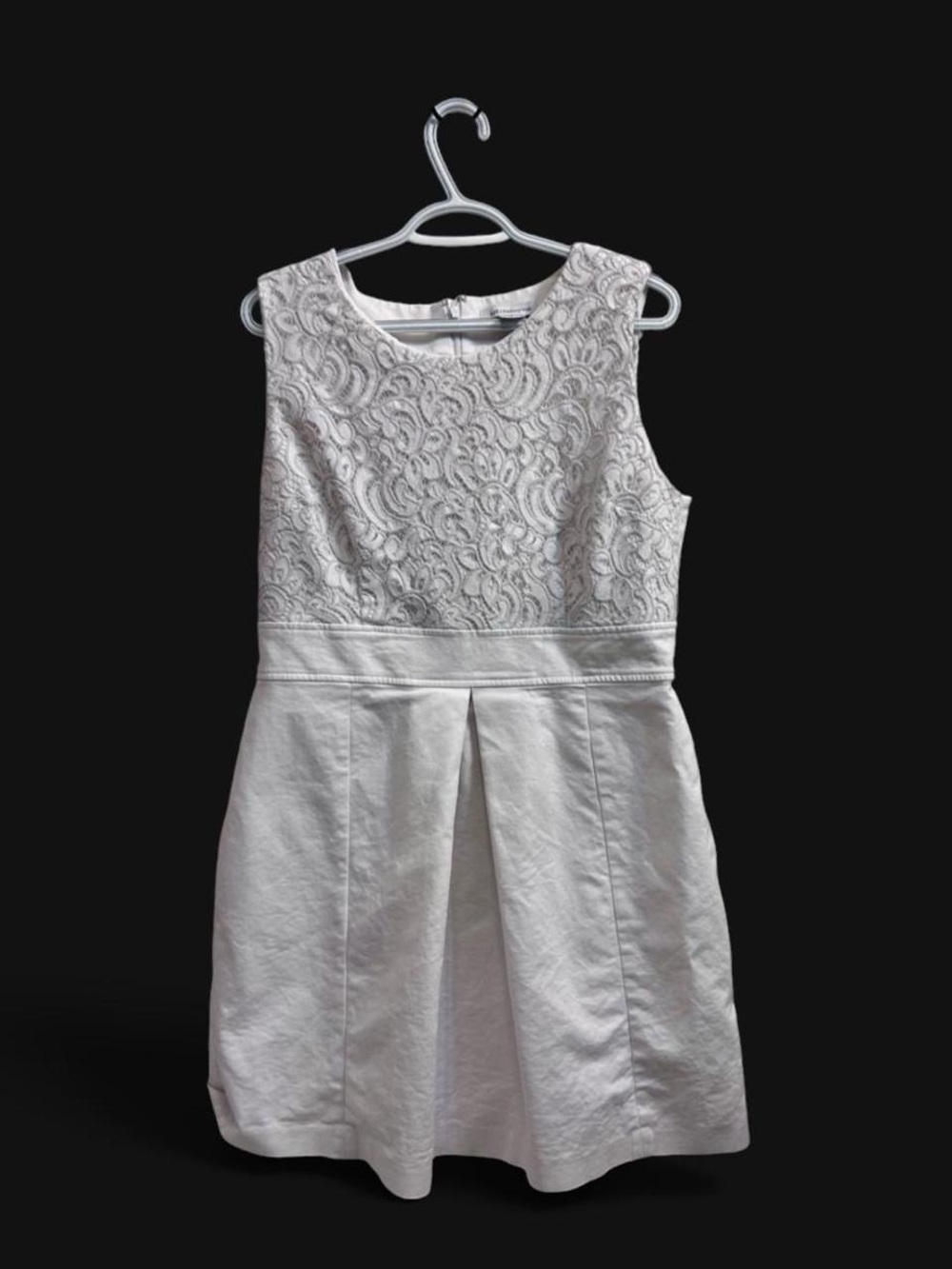Liz Claiborne sleeveless white dress